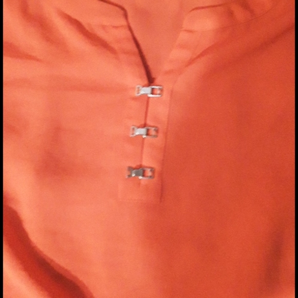 Banana Republic orange hook front blouse s… - Picture 4 of 4